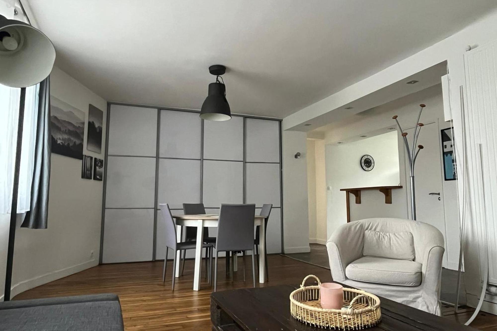 Charming Cozy Nest In Nantes Apartman Kültér fotó